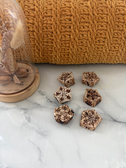 6 x Mahogany Pod Fruit Slices Chews For Small Animals